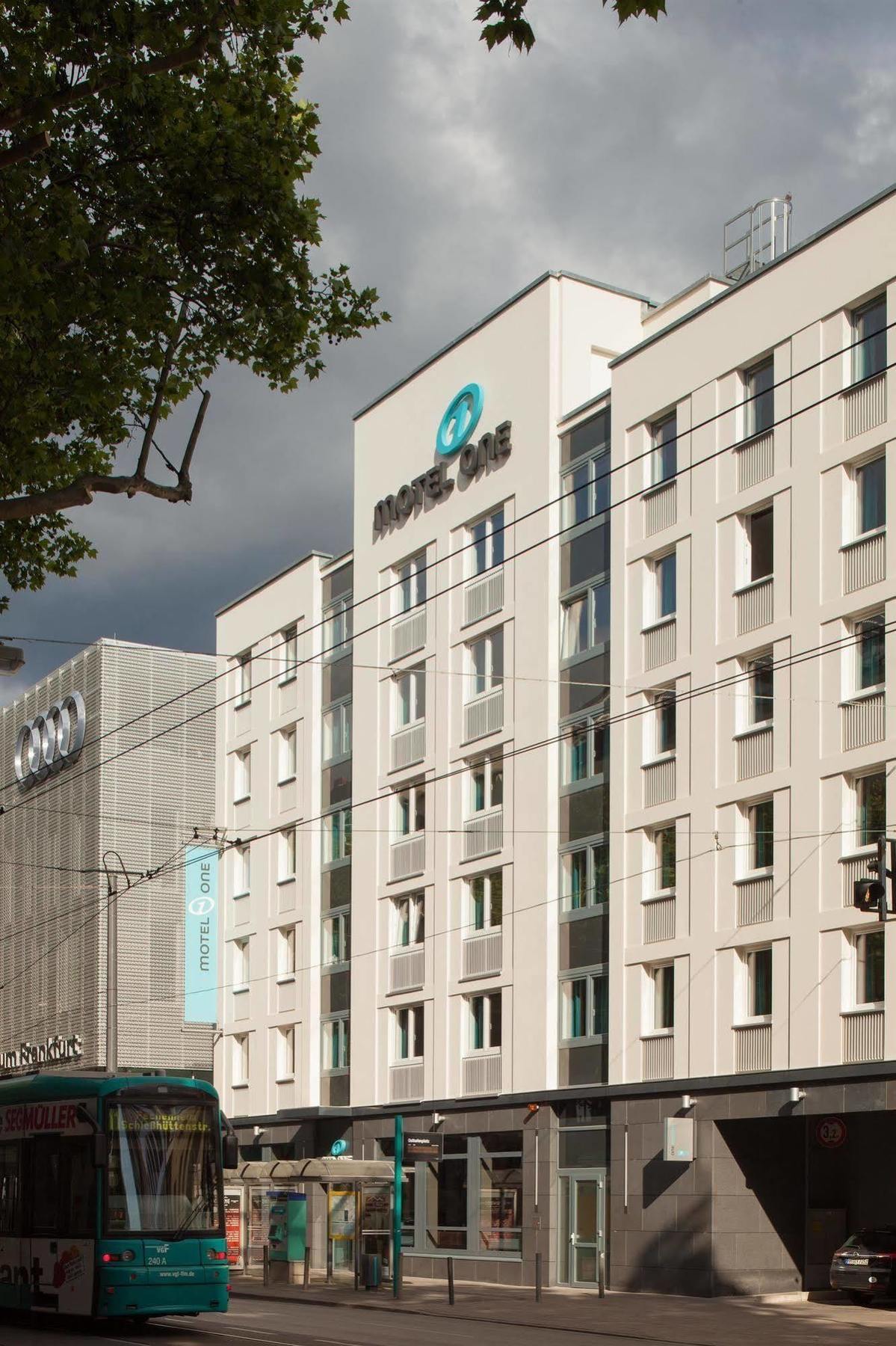 Motel One Frankfurt-Eastside Frankfurt am Main Eksteriør billede